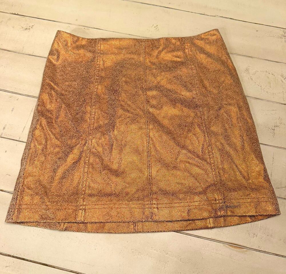 Free People size 8 Rose Gold Metallic Faux Leather Mini Skirt Lined Zip Closure